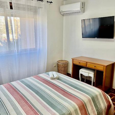 Alvidy Apartment Келуш Екстериор снимка