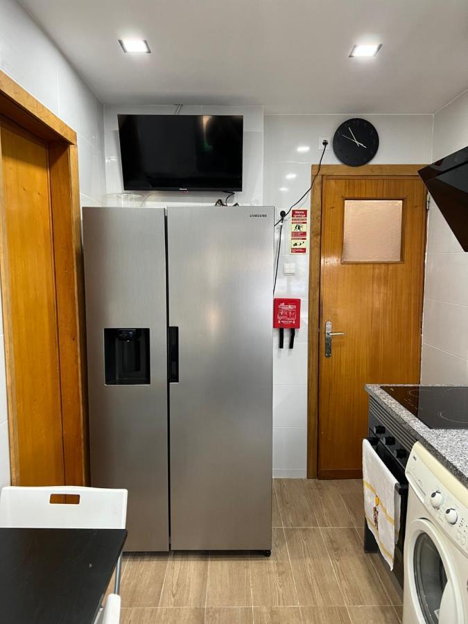Alvidy Apartment Келуш Екстериор снимка