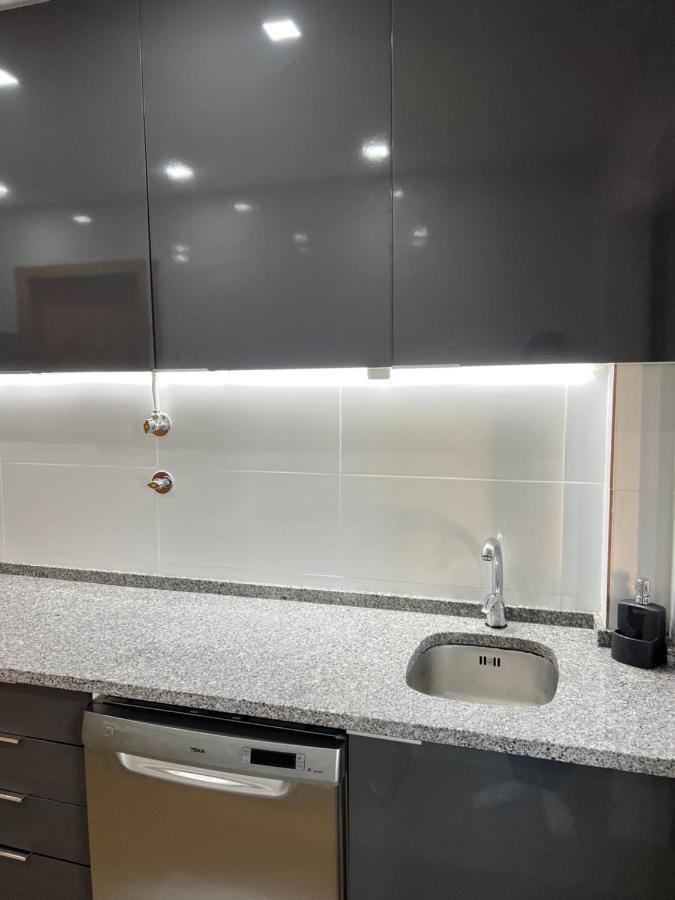 Alvidy Apartment Келуш Екстериор снимка