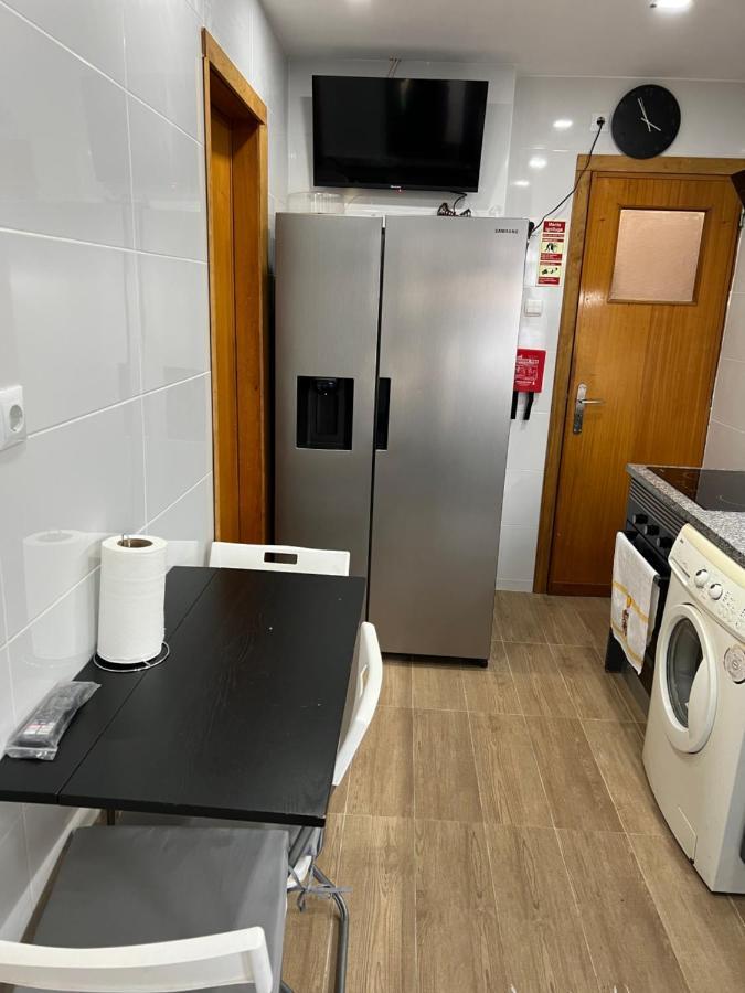 Alvidy Apartment Келуш Екстериор снимка