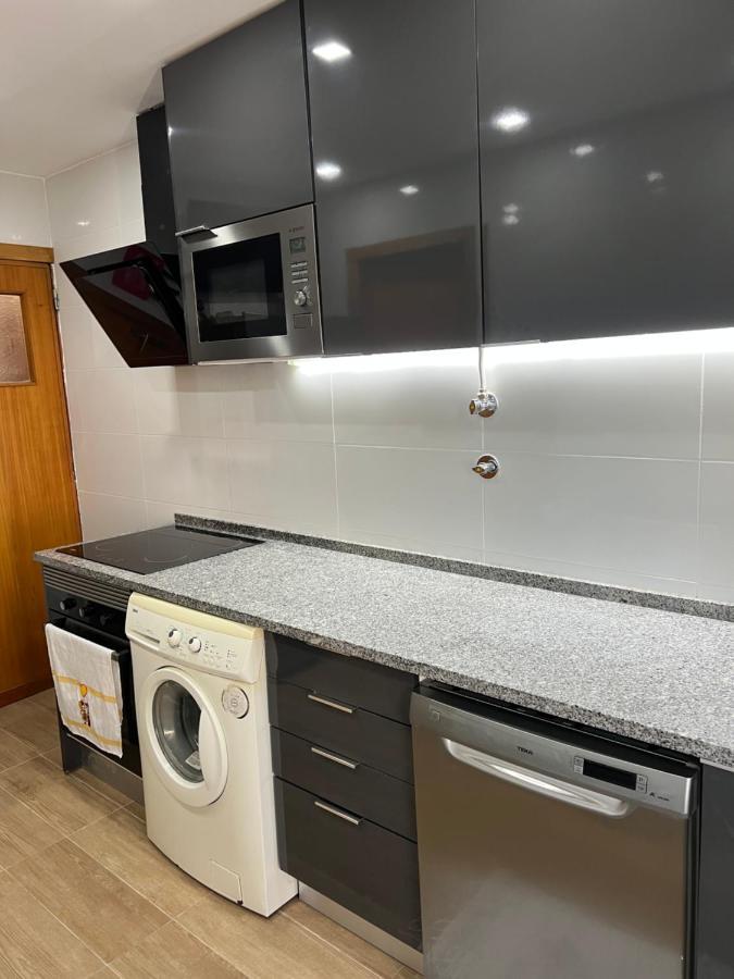 Alvidy Apartment Келуш Екстериор снимка
